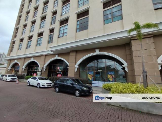 Shop for rent in Petaling Jaya, Petaling