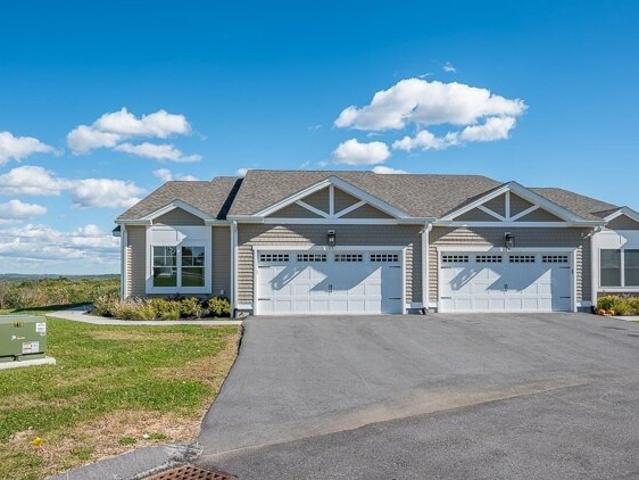Condo for sale in Millbury, Worcester County