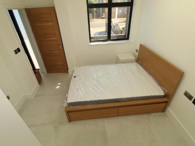 Apartment for rent in Lane, Greater London