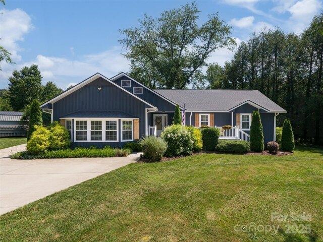 House for sale in Arden