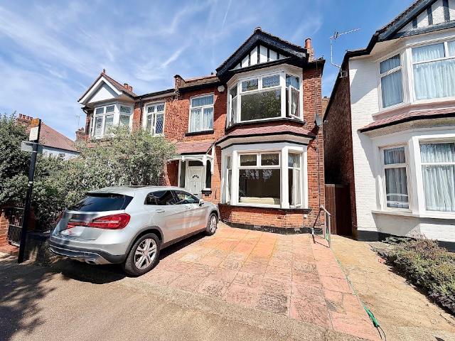 House for rent in Lane, Greater London