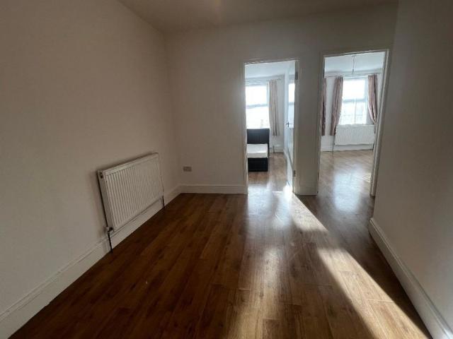 Apartment for rent in Wealdstone, Greater London