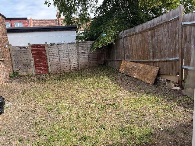 Apartment for rent in Lane, Greater London