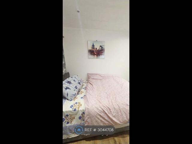 Room for rent in London Borough of Harrow, Greater London