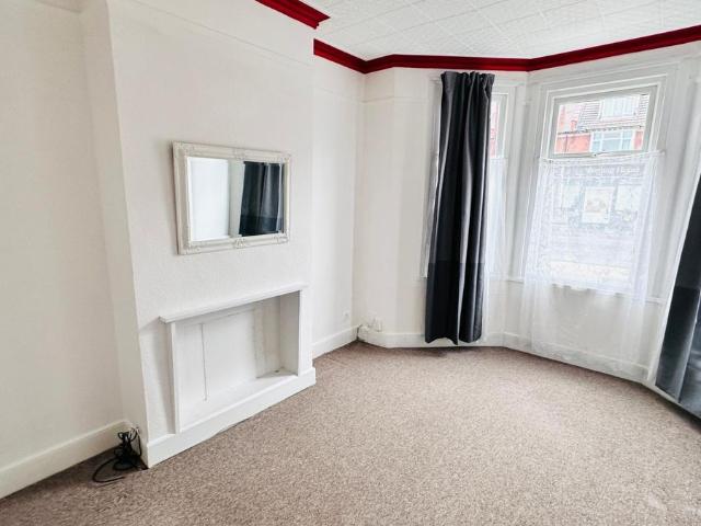 House for rent in Lane, Greater London