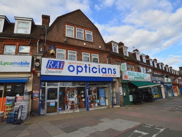 Apartment for rent in Lane, Greater London