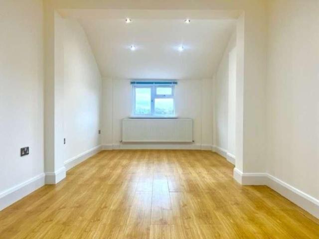 Apartment for rent in London Borough of Harrow, Greater London