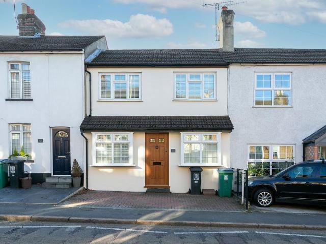 House for rent in Watford Heath, Watford