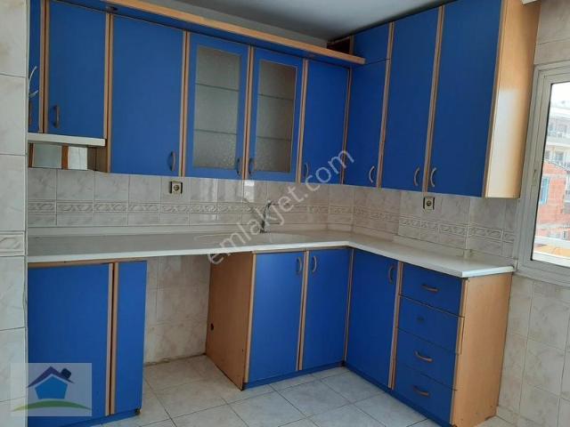 Demirköprü Mahallesi, Karşıyaka içerisinde satılık mülk