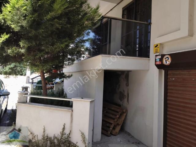 Karşiyaka, İzmir içerisinde satılık mülk