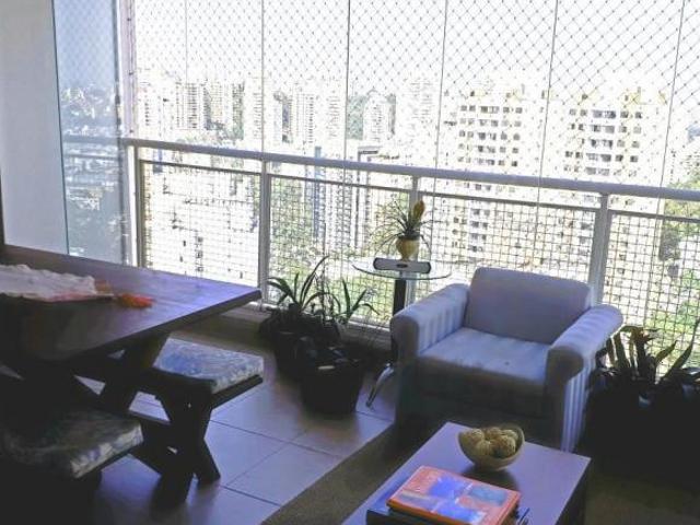 Apartamento venda em Região Imediata de São Paulo, Região Metropolitana de São Paulo