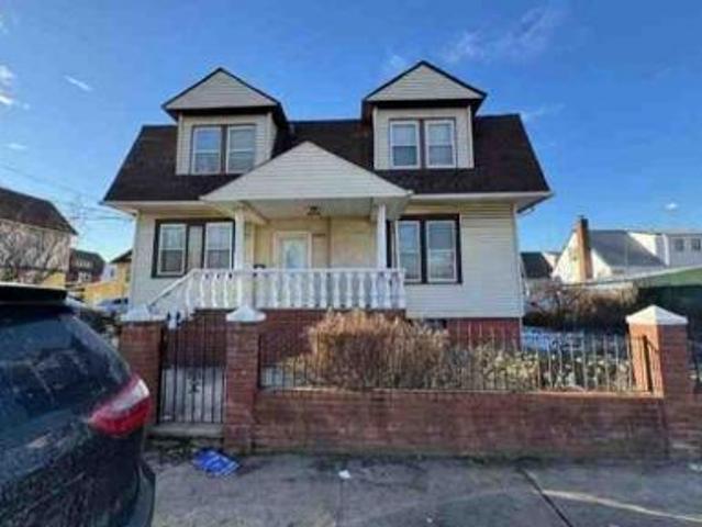 House for sale in Far Rockaway House for sale in Far Rockaway