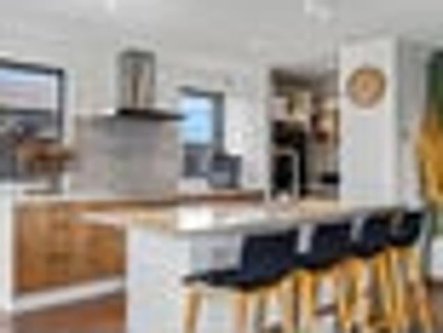 House for sale in Chaslands, Canterbury