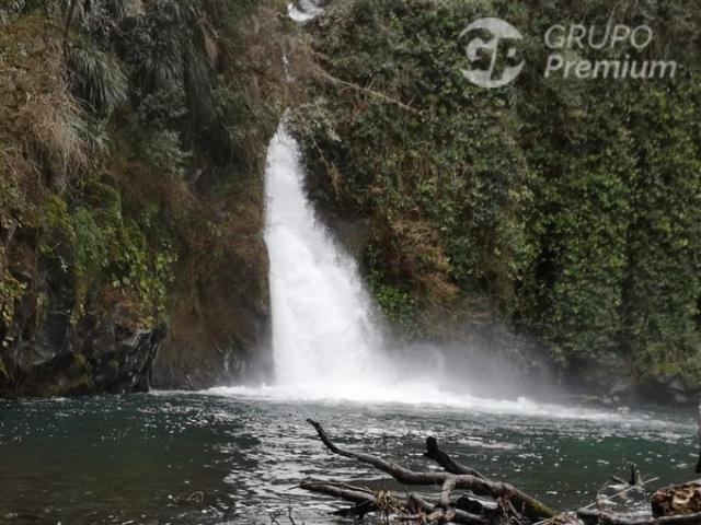 Pinto, A 800 metros camino principal