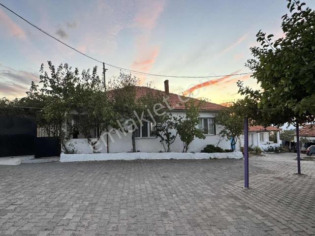 İzmir içerisinde satılık Villa