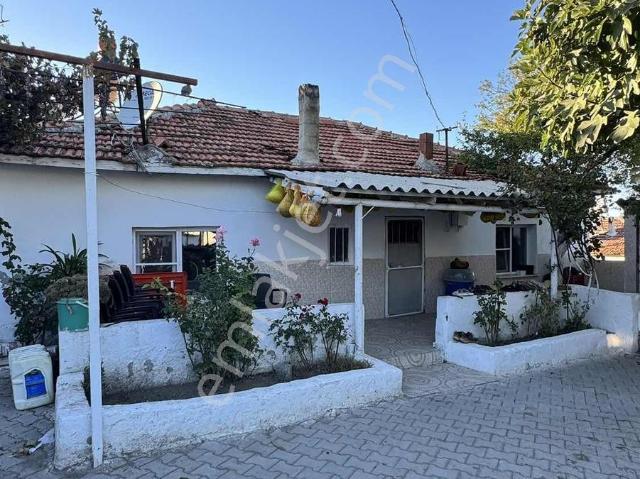Arpaseki Mahallesi, Kınık içerisinde satılık Villa