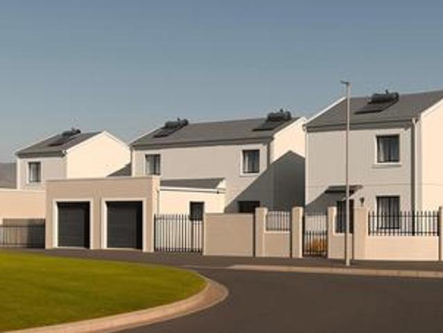 Townhouse for sale in Milnerton, Western Cape