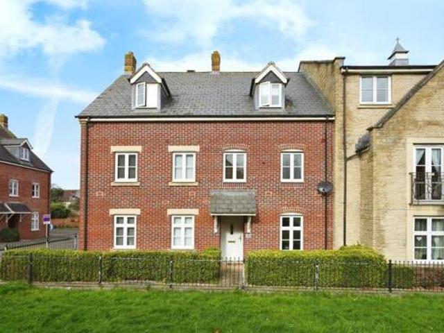 House for sale in Swindon
