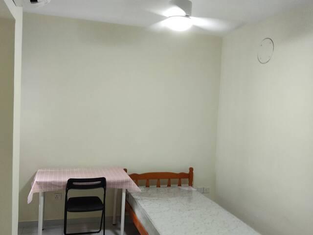 Room for rent