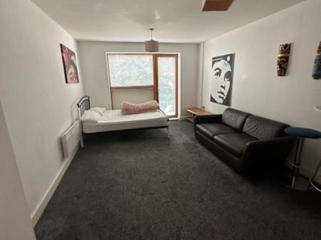 Studio for rent in Ladywood, West Midlands
