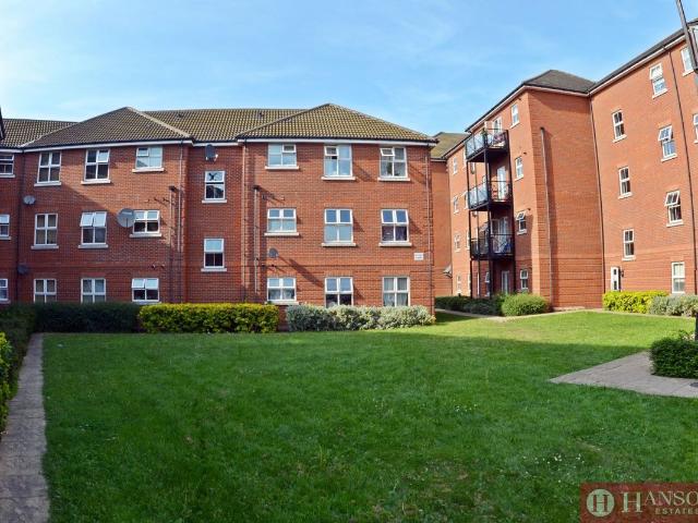 Apartment for rent in Seven Kings, Greater London
