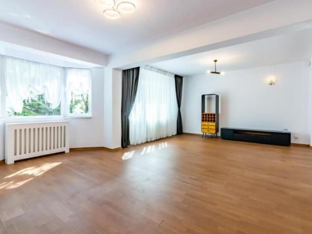 Casă închirieri în București