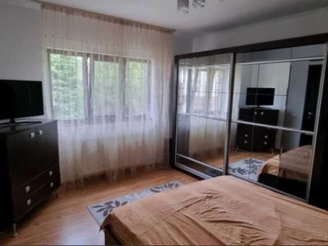 Casă închirieri