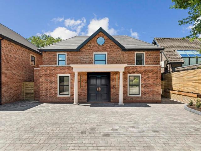 House for rent in London Borough of Barnet, Greater London
