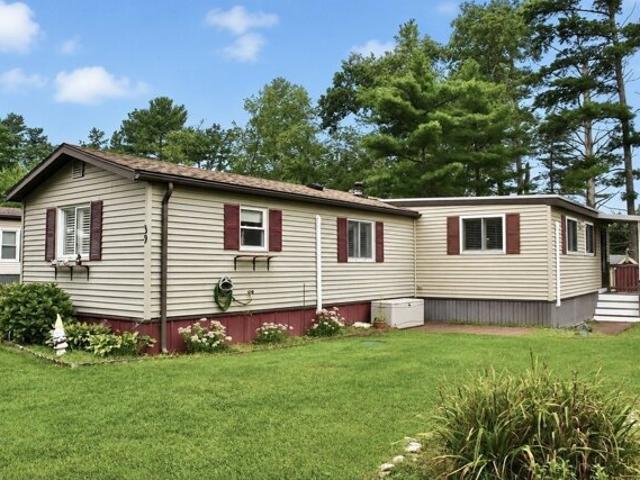 Property for sale in Cranberry Village, Carver