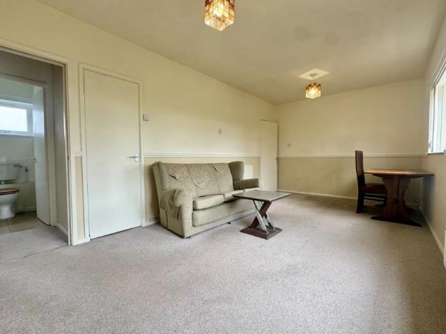 Apartment for rent in Earlham Rise, East Bank
