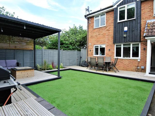 House for rent in Ashford, Spelthorne