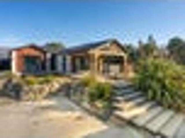 House for sale in Otakou