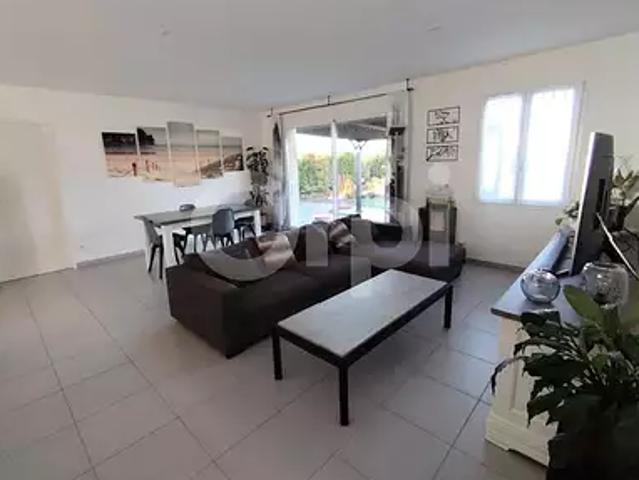 Maison vente à Saintes, Pisany