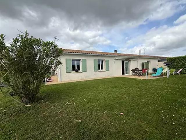 Maison vente à Le Rocher, Pisany