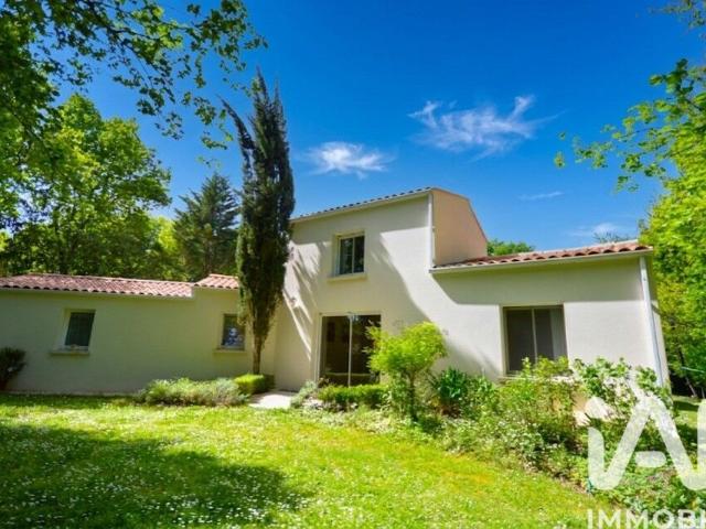 Maison vente à Saintes, Pisany