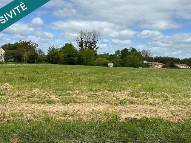 Terrain vente à Saintes, Pisany