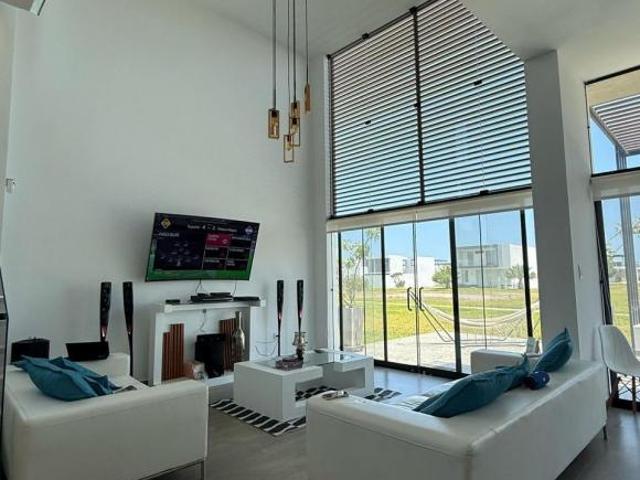 PISCINA Y VISTAS AL MAR EN EXCLUSIVA CASA DE PLAYA EN MEJIA