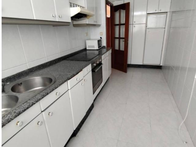 Piso en venta en Os Castros, A Coruña