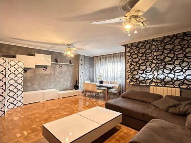 Piso en venta en Villalobón, Castilla y León
