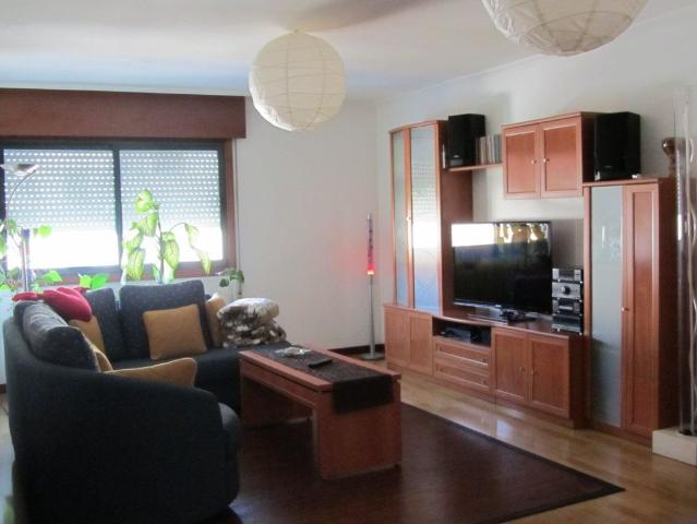 Piso en venta en Bembrive, Vigo