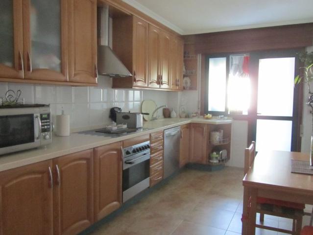 Piso en venta en Bembrive, Vigo