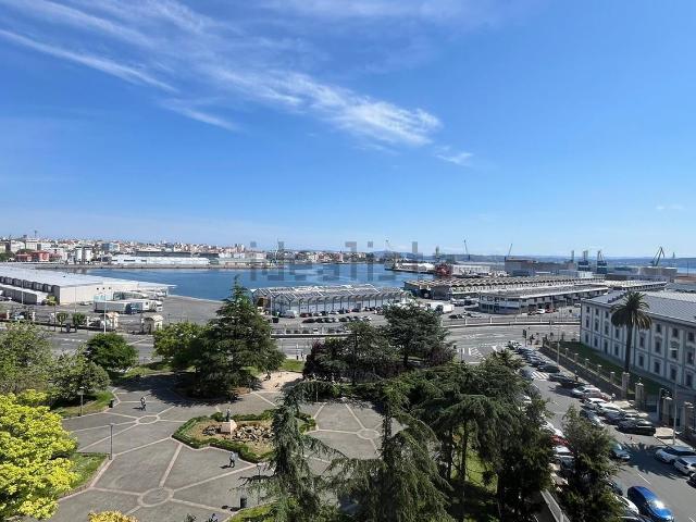 Piso en venta en A Coruña, Catro Camiños