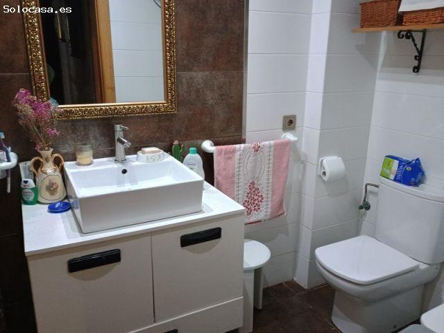 Piso en venta en Ares, Ferrol