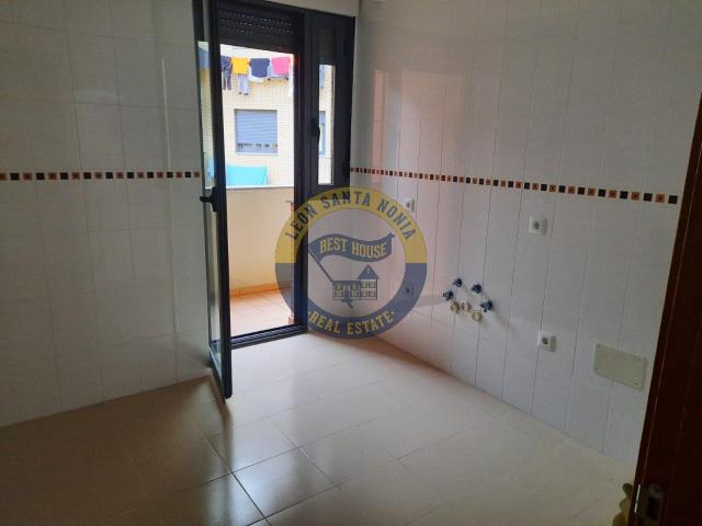 Piso en venta en El Soto, León