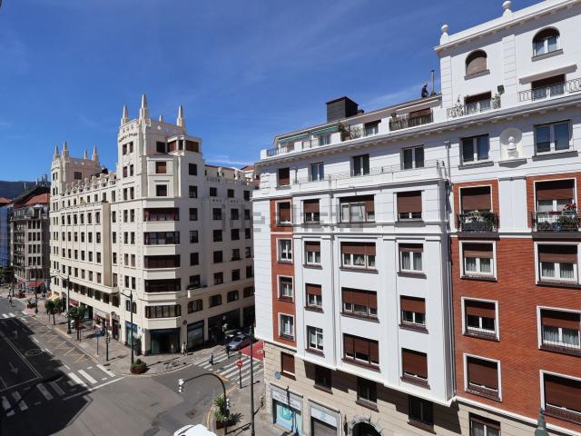 Piso en venta en Bilbao, Abando