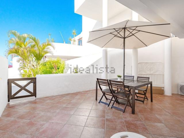 Piso en venta en Adeje, Playa Paraíso