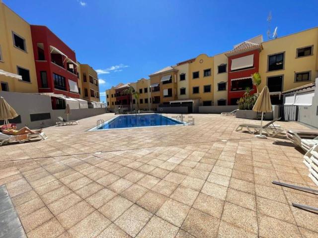 Piso en venta en Los Olivos, Adeje