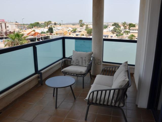 Ático en alquiler en Dehesa de Campoamor, el Baix Segura / La Vega Baja