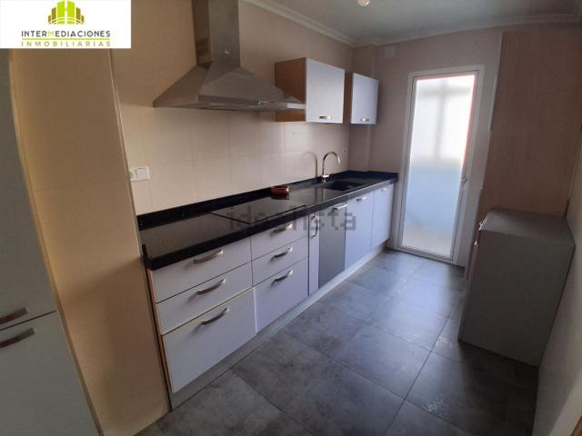 Piso en venta en Distrito 2, Albacete