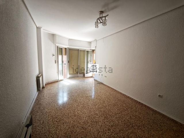 Piso en alquiler en Distrito 5, Albacete